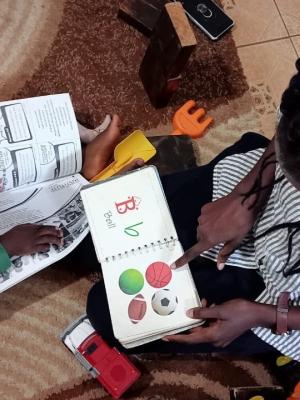 Unterstütze Kinder beim Buchstabentraining mit Lernspielen