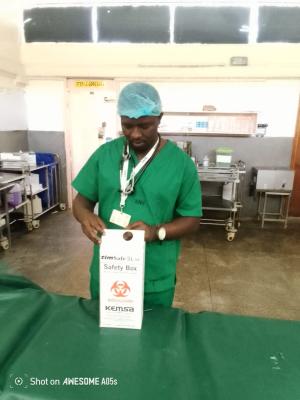 Bereite eine Notfallbox vor