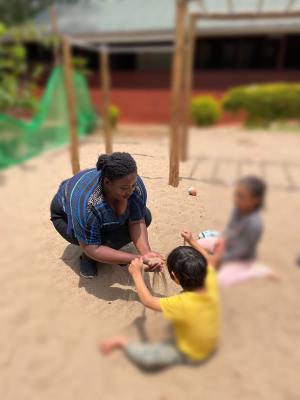 Spielen am Sandkasten